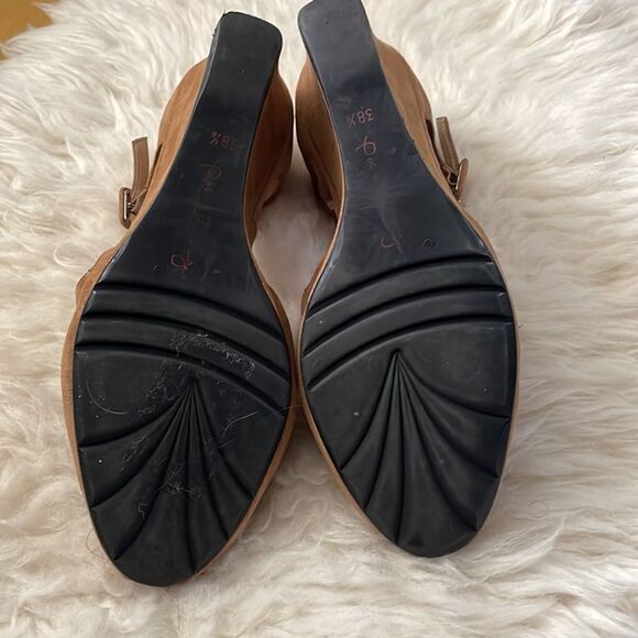 Pas de Rouge Suede Wedge Sandals Tan 8.5 - Picture 5 of 8